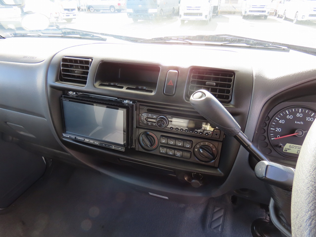 キャンピングカー キャブコン ﾊﾞﾈｯﾄ ﾎﾜｲﾄﾊｳｽ ﾂｱﾗｰ480 冷蔵庫 