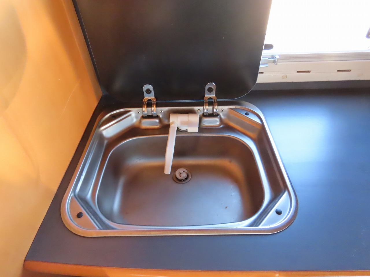 キャンピングカー キャブコン ﾊﾞﾈｯﾄ ﾎﾜｲﾄﾊｳｽ ﾂｱﾗｰ480 冷蔵庫 