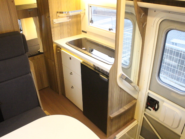 キャンピングカー キャブコン ﾊﾞﾝﾃｯｸ ｼﾞﾙ520 軽油4WD 家AC 1ｵｰﾅｰ