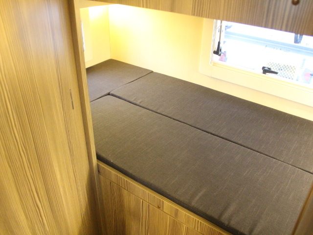 キャンピングカー キャブコン ﾊﾞﾝﾃｯｸ ｼﾞﾙ520 軽油4WD 家AC 1ｵｰﾅｰ