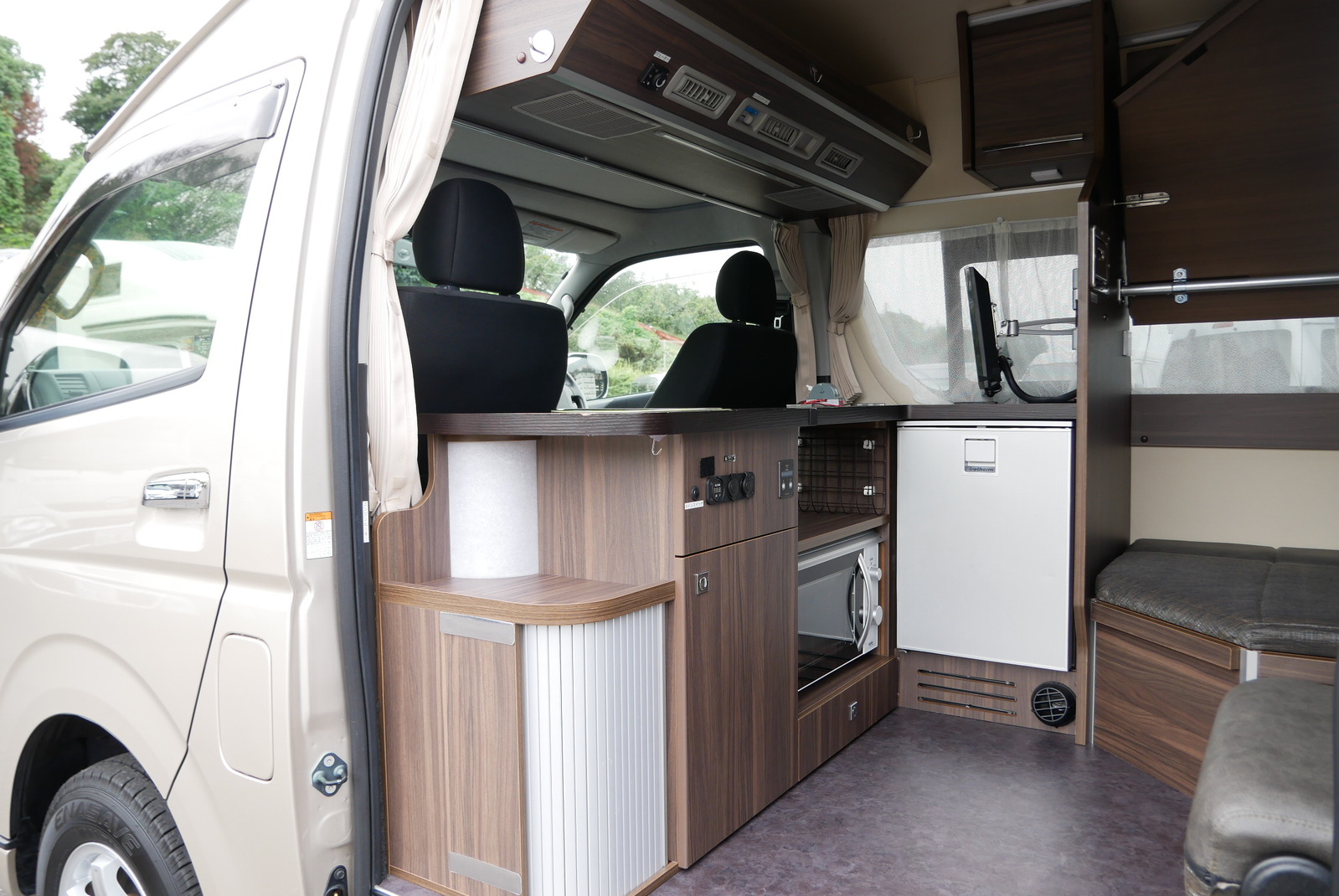 キャンピングカー バンコン ﾚﾊｲｴｰｽ ｸﾋﾞｨ ｶﾝﾄﾘｰｸﾗﾌﾞ 4WD