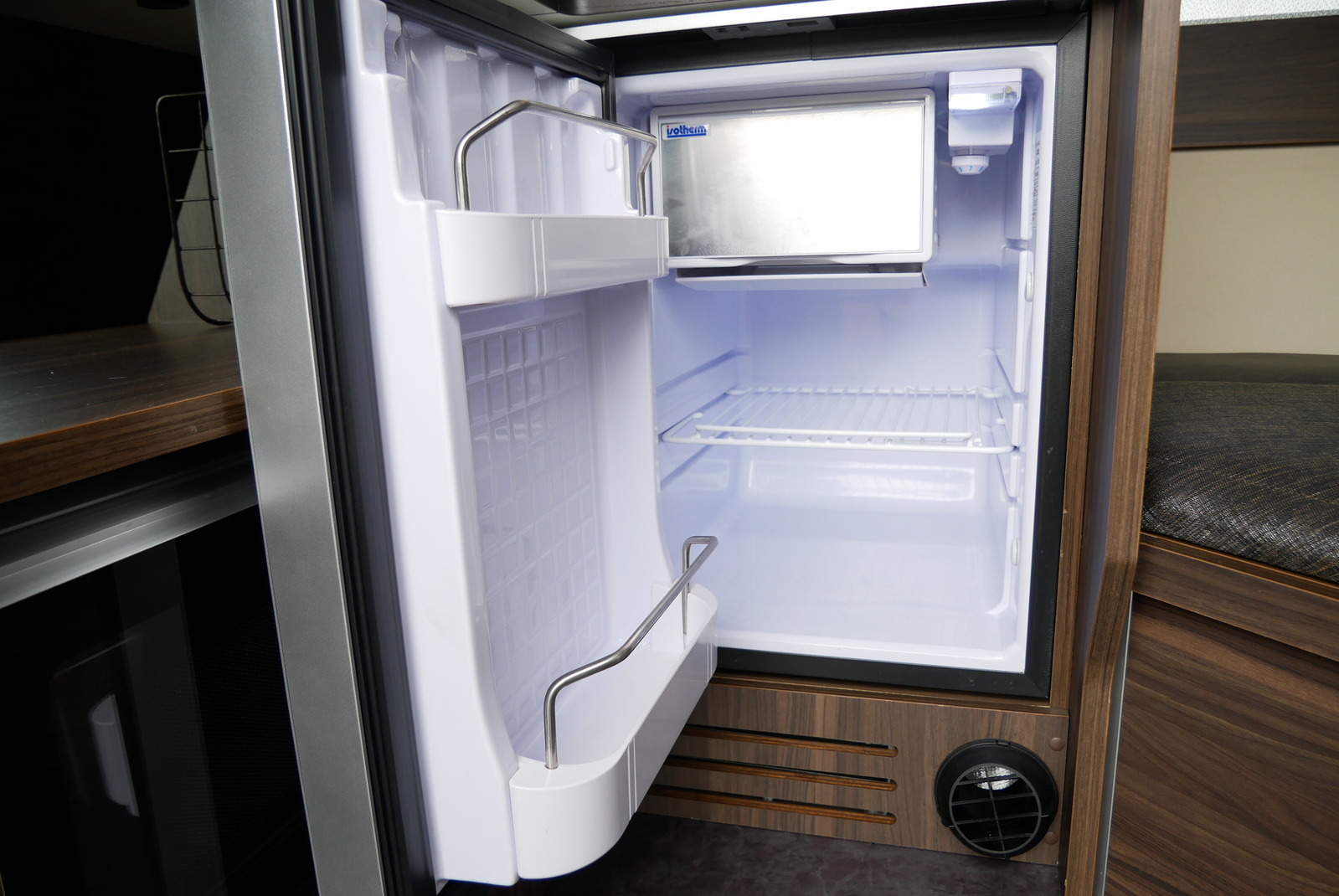 キャンピングカー バンコン ﾚﾊｲｴｰｽ ｸﾋﾞｨ ｶﾝﾄﾘｰｸﾗﾌﾞ 4WD