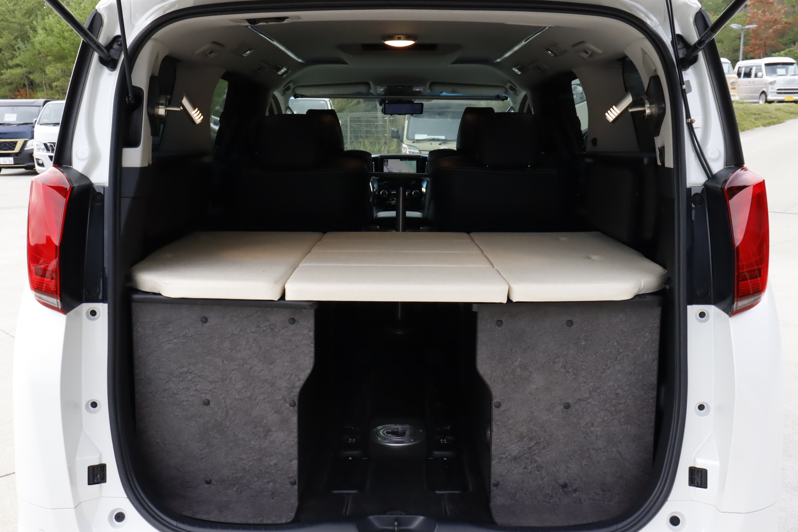 キャンピングカー バンコン ｱﾙﾌｧｰﾄﾞ ｸﾞﾗﾝﾄﾞﾓｰﾀｰ ｼﾞｭｴﾙ