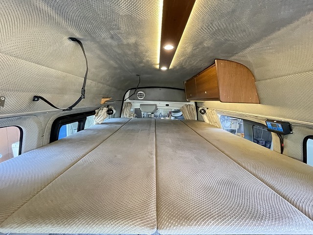 キャンピングカー バンコン NV350ｷｬﾗﾊﾞﾝ ﾋﾞｰｸﾙﾌﾞﾛｽ ｿｰﾗｰ 冷蔵庫