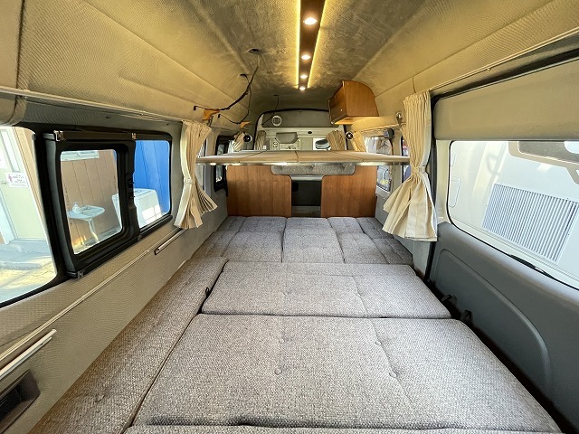 キャンピングカー バンコン NV350ｷｬﾗﾊﾞﾝ ﾋﾞｰｸﾙﾌﾞﾛｽ ｿｰﾗｰ 冷蔵庫