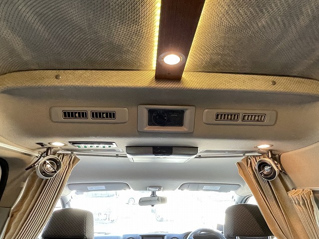 キャンピングカー バンコン NV350ｷｬﾗﾊﾞﾝ ﾋﾞｰｸﾙﾌﾞﾛｽ ｿｰﾗｰ 冷蔵庫