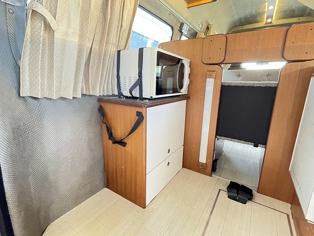 キャンピングカー バンコン NV350ｷｬﾗﾊﾞﾝ ﾋﾞｰｸﾙﾌﾞﾛｽ ｿｰﾗｰ 冷蔵庫