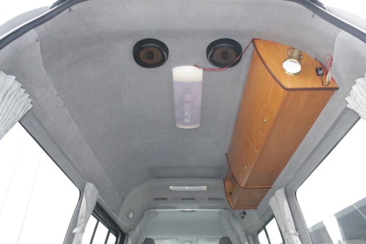 キャンピングカー バンコン ﾊｲｴｰｽ ﾋﾞｰｸﾙ ｵﾌﾟﾄ　冷蔵庫　FF