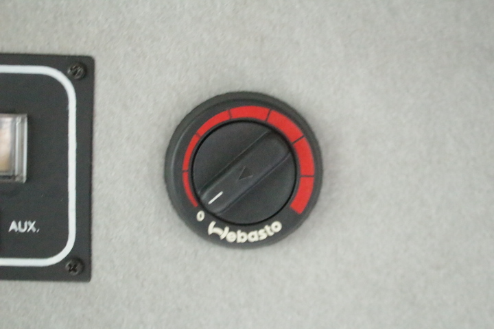 キャンピングカー バンコン ﾊｲｴｰｽ ﾋﾞｰｸﾙ ｵﾌﾟﾄ　冷蔵庫　FF