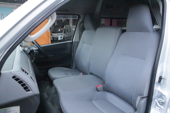 キャンピングカー バンコン ﾊｲｴｰｽ ﾋﾞｰｸﾙ ｵﾌﾟﾄ　冷蔵庫　FF