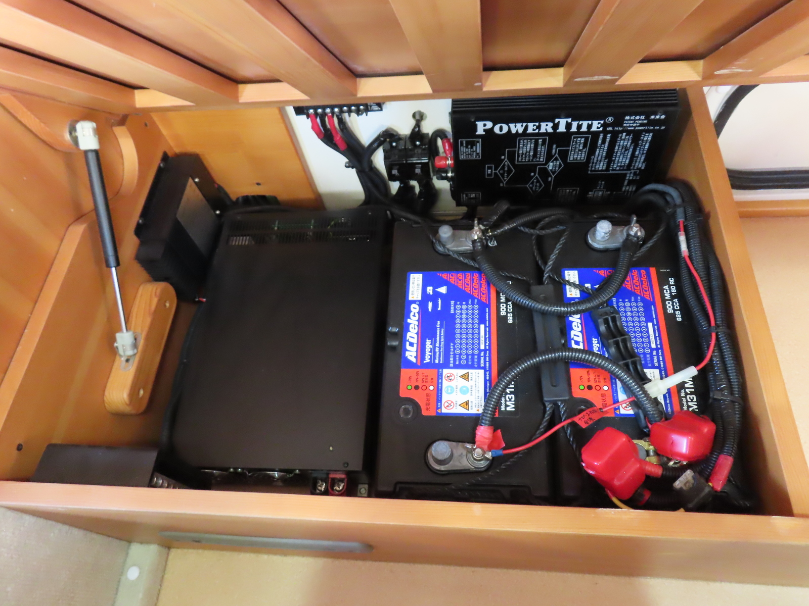 キャンピングカー キャブコン ﾊﾞﾈｯﾄ 東和 ｶｰﾋﾞｨ 4WD