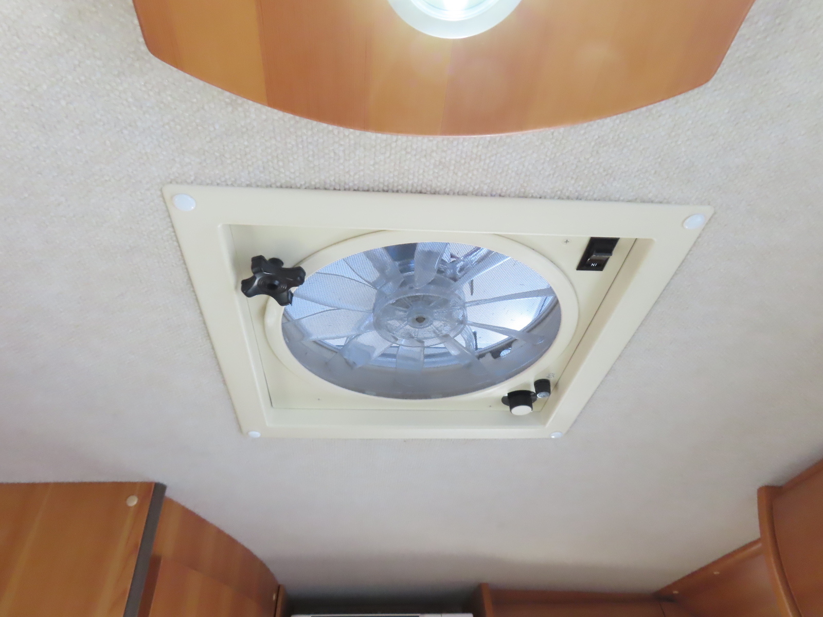 キャンピングカー キャブコン ﾊﾞﾈｯﾄ 東和 ｶｰﾋﾞｨ 4WD