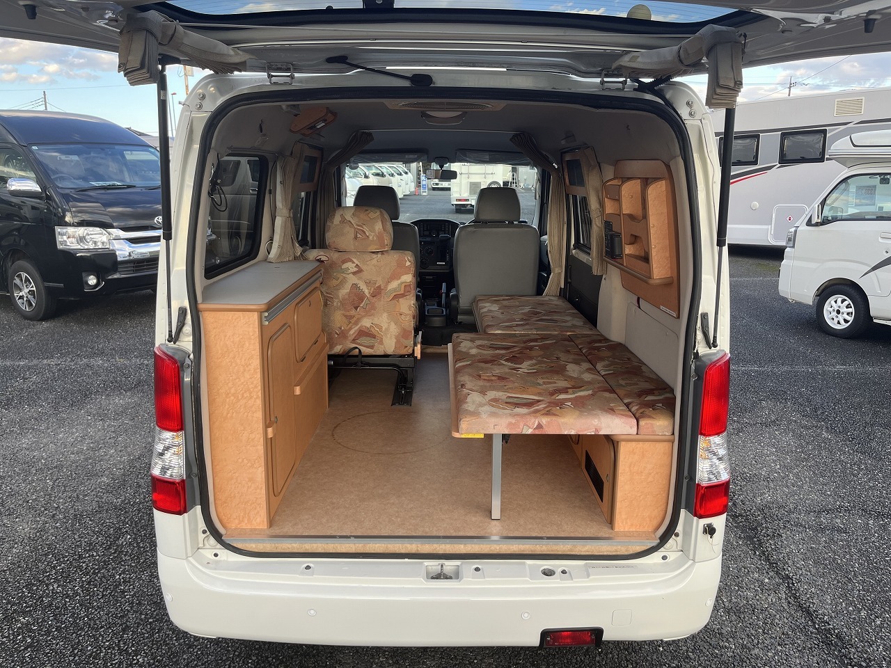 キャンピングカー バンコン ﾌﾛｯﾄﾓﾋﾞｰﾙ ｼｭﾋﾟｰﾚﾝ 4WD 4ﾅﾝﾊﾞｰ