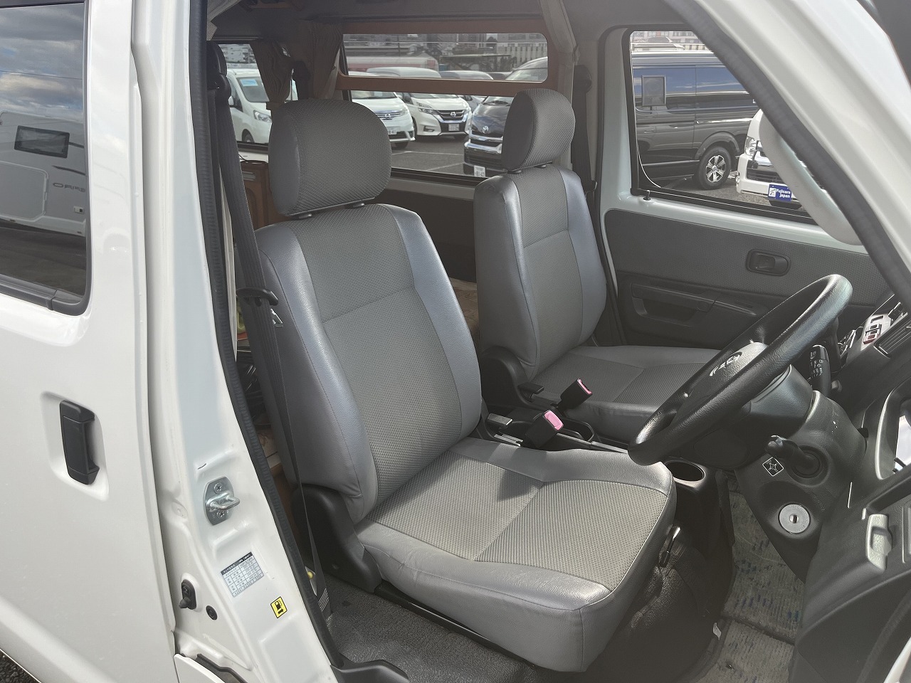 キャンピングカー バンコン ﾌﾛｯﾄﾓﾋﾞｰﾙ ｼｭﾋﾟｰﾚﾝ 4WD 4ﾅﾝﾊﾞｰ