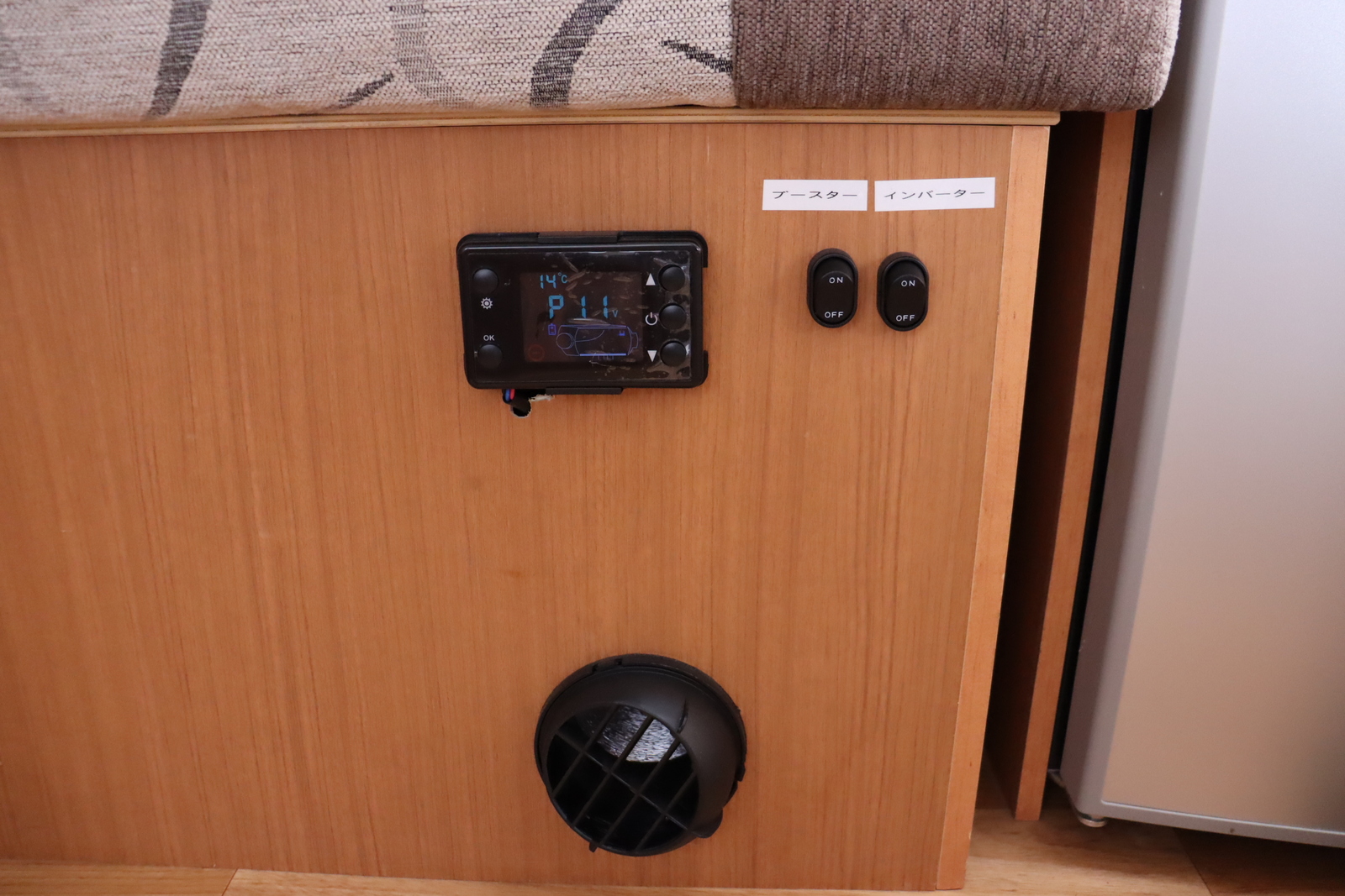 キャンピングカー トレーラー ｴｰｽｷｬﾗﾊﾞﾝ ｴｰｽ330DL