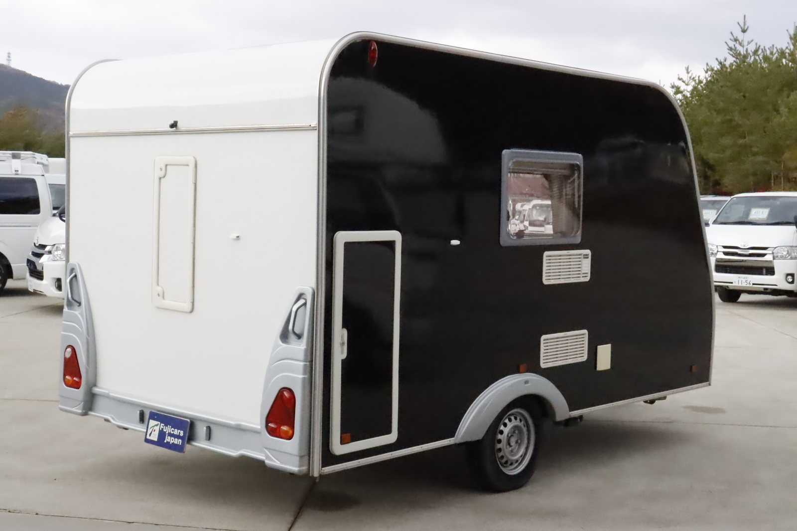 キャンピングカー トレーラー ｴｰｽｷｬﾗﾊﾞﾝ ｴｰｽ330DL