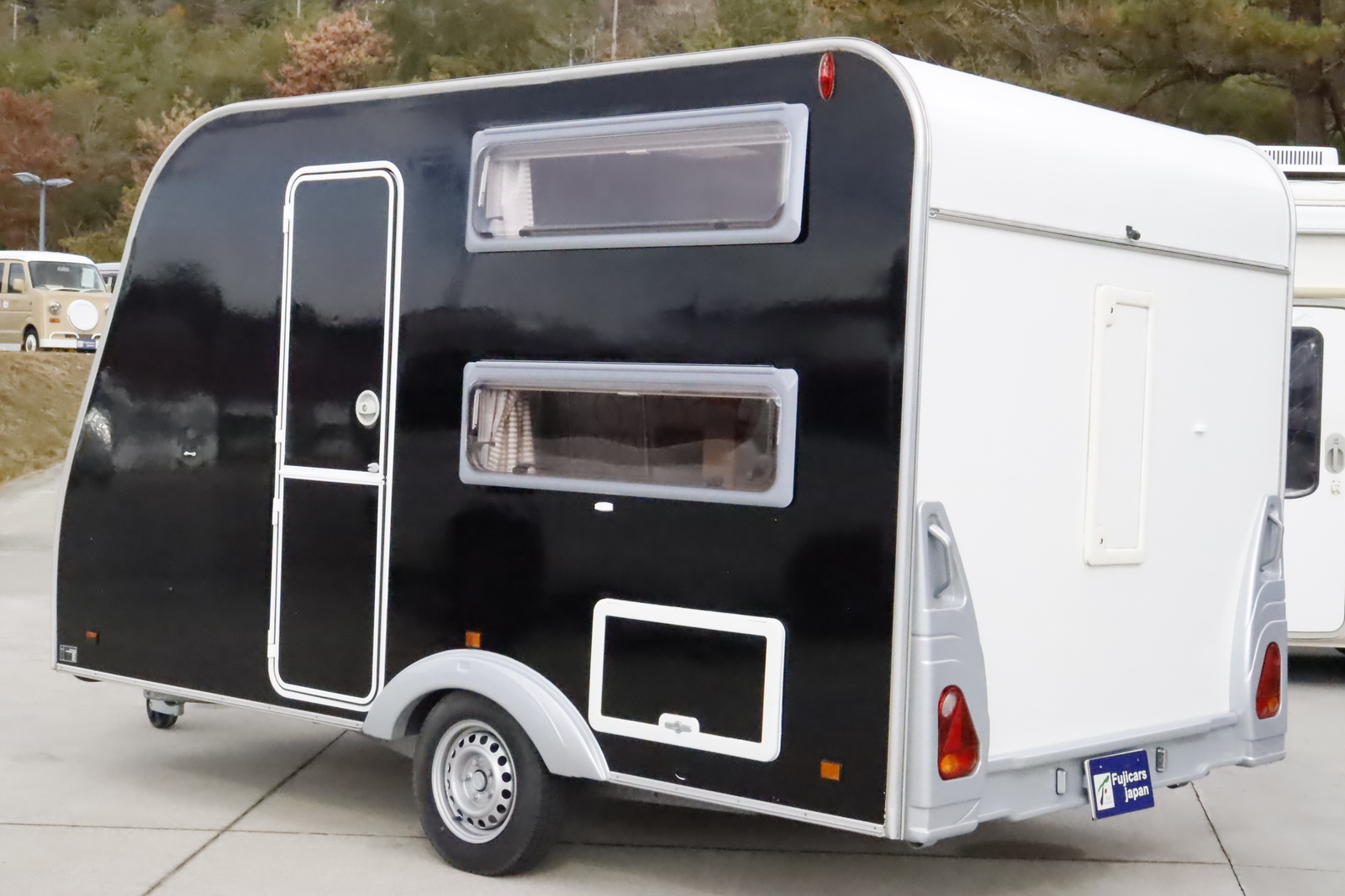 キャンピングカー トレーラー ｴｰｽｷｬﾗﾊﾞﾝ ｴｰｽ330DL