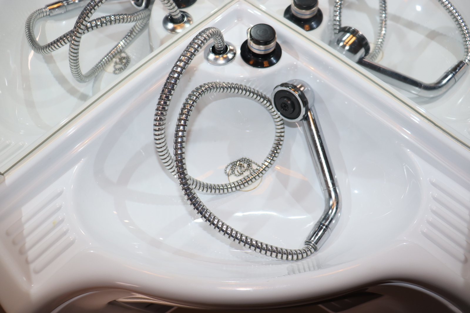 キャンピングカー トレーラー ｴｰｽｷｬﾗﾊﾞﾝ ｴｰｽ330DL