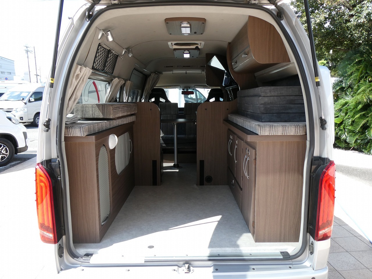 キャンピングカー バンコン ﾚｼﾞｱｽｴｰｽ 東和 ﾂｪﾙﾄ 4WD
