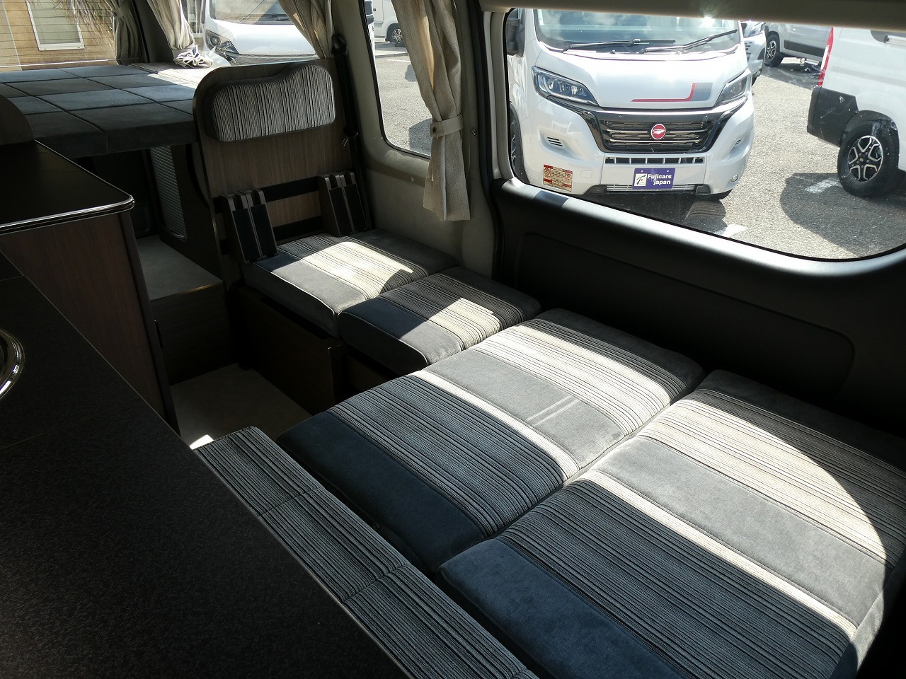 キャンピングカー バンコン ﾚｼﾞｱｽｴｰｽ 東和 ﾂｪﾙﾄ 4WD