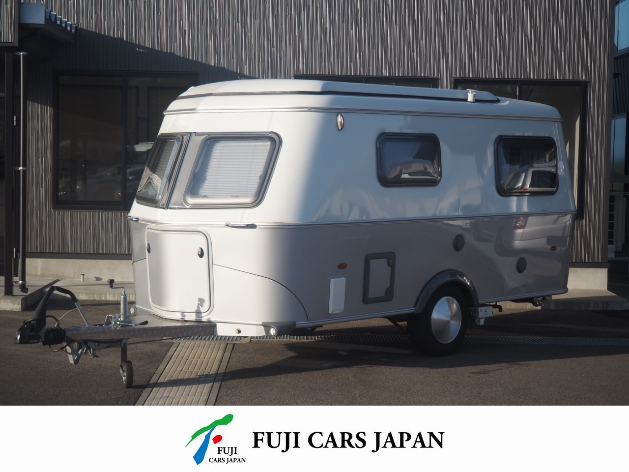 キャンピングカー トレーラー ハイマー エリバツーリング430 要けん引免許