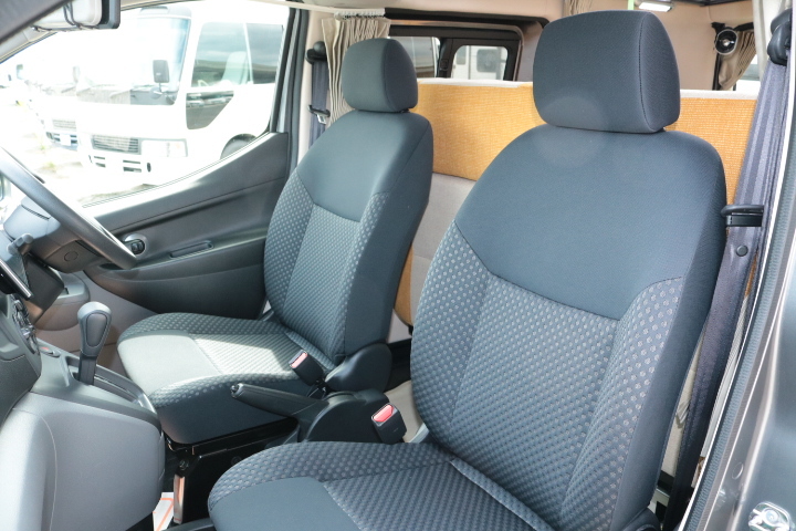 キャンピングカー バンコン NV200ﾊﾞﾈｯﾄ ﾎﾟｯﾌﾟｺﾝ ｷｬﾝﾊﾟｰR　FF