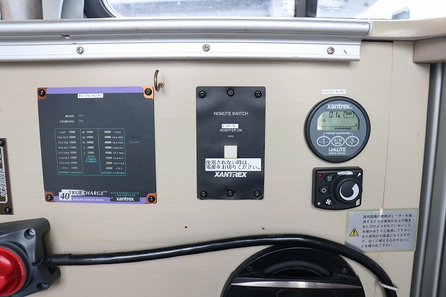 キャンピングカー バンコン ﾊｲｴｰｽ ﾎﾜｲﾄﾊｳｽ ｺﾝﾊﾟｽﾄﾞﾙｸ　DCｸｰﾗｰ