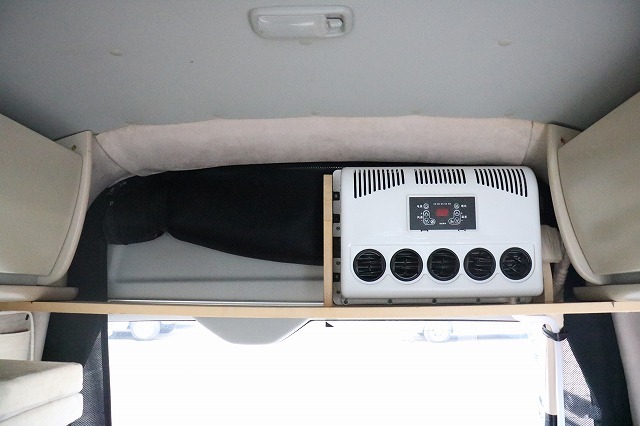 キャンピングカー バンコン ﾊｲｴｰｽ ﾎﾜｲﾄﾊｳｽ ｺﾝﾊﾟｽﾄﾞﾙｸ　DCｸｰﾗｰ