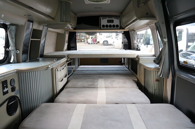 キャンピングカー バンコン ﾊｲｴｰｽ ﾎﾜｲﾄﾊｳｽ ｺﾝﾊﾟｽﾄﾞﾙｸ　DCｸｰﾗｰ