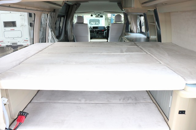 キャンピングカー バンコン ﾊｲｴｰｽ ﾎﾜｲﾄﾊｳｽ ｺﾝﾊﾟｽﾄﾞﾙｸ　DCｸｰﾗｰ