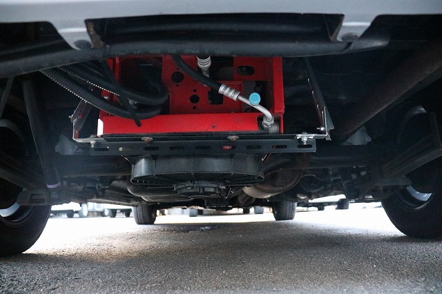 キャンピングカー バンコン ﾊｲｴｰｽ ﾎﾜｲﾄﾊｳｽ ｺﾝﾊﾟｽﾄﾞﾙｸ　DCｸｰﾗｰ