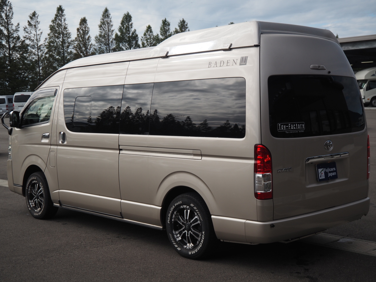 キャンピングカー バンコン ﾊｲｴｰｽ ﾄｲﾌｧｸﾄﾘｰ ﾊﾞｰﾃﾞﾝ 家AC 4WD