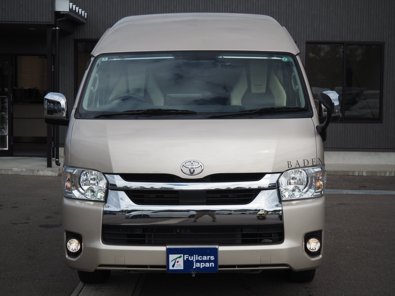 キャンピングカー バンコン ﾊｲｴｰｽ ﾄｲﾌｧｸﾄﾘｰ ﾊﾞｰﾃﾞﾝ 家AC 4WD