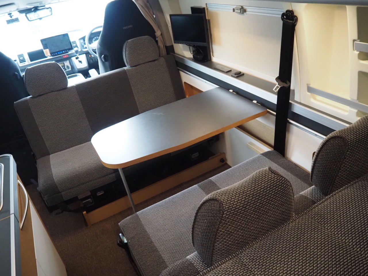 キャンピングカー バンコン ﾊｲｴｰｽ ﾄｲﾌｧｸﾄﾘｰ ﾊﾞｰﾃﾞﾝ 家AC 4WD