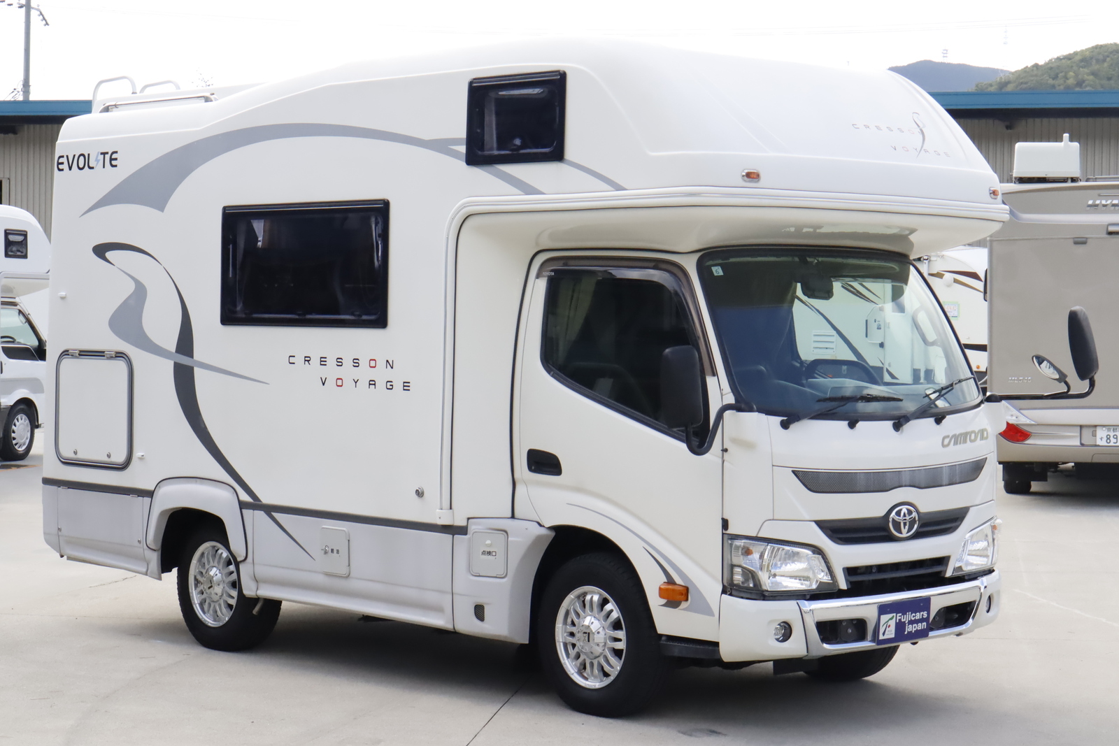 キャンピングカー キャブコン ｶﾑﾛｰﾄﾞﾅｯﾂRV ｸﾚｿﾝﾎﾞﾔｰｼﾞｭXｴﾎﾞﾗｲﾄ