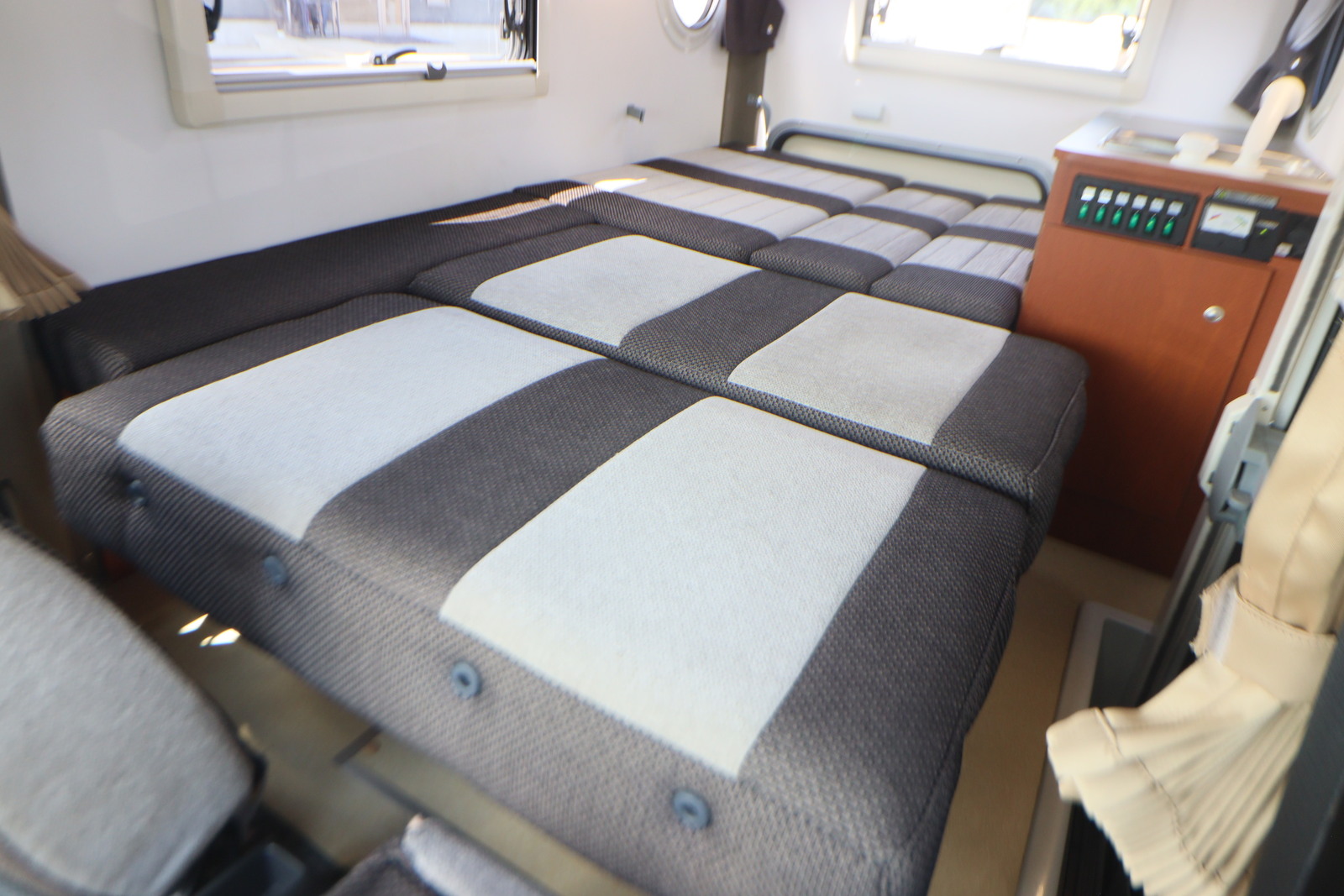 キャンピングカー 軽キャンパー ｷｬﾘｲ ｲﾝﾃﾞｨｱﾅRV ｲﾝﾃﾞｨ727 ﾀｲﾌﾟS