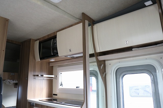 キャンピングカー キャブコン ｶﾑﾛｰﾄﾞ ﾊﾞﾝﾃｯｸ ｼﾞﾙ520 4WD