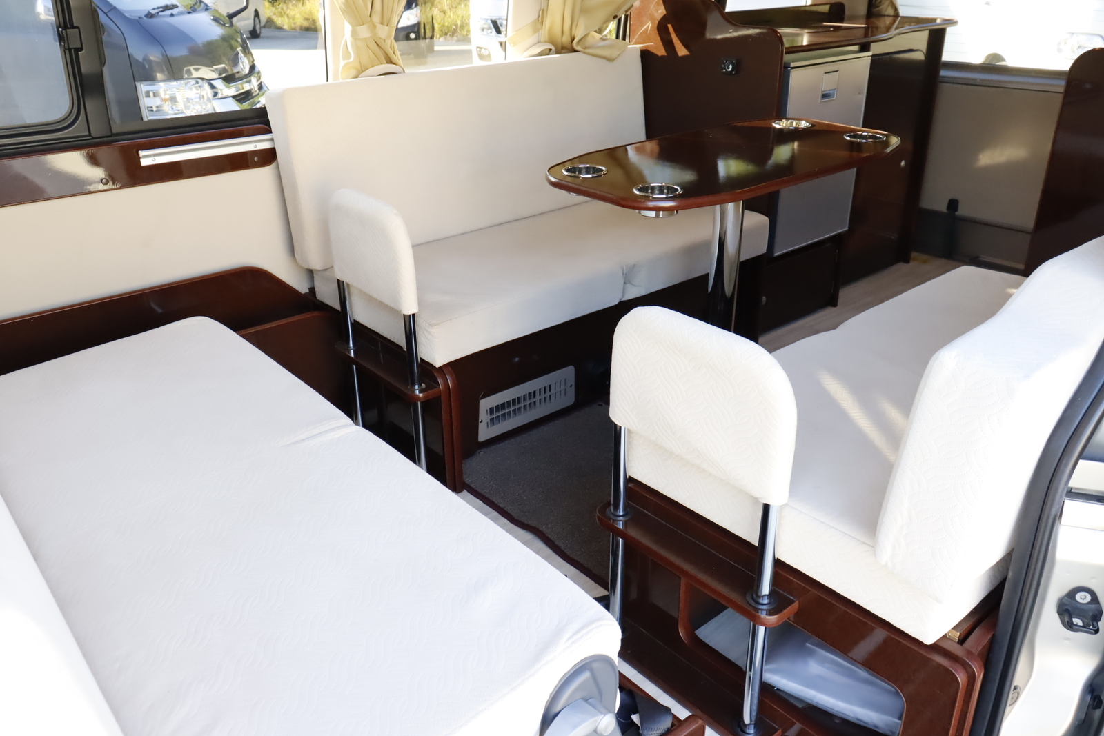 キャンピングカー バンコン ﾊｲｴｰｽ FOCS ｱﾘｾﾞ FFﾋｰﾀｰ ｵｰﾆﾝｸﾞ