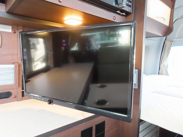 キャンピングカー バンコン ﾊｲｴｰｽ ｷｬﾝﾊﾟｰ鹿児島 ﾚﾑﾌｫﾚｽﾄ　家庭用AC