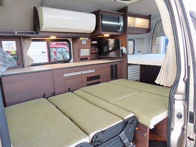 キャンピングカー バンコン ﾊｲｴｰｽ ｷｬﾝﾊﾟｰ鹿児島 ﾚﾑﾌｫﾚｽﾄ　家庭用AC