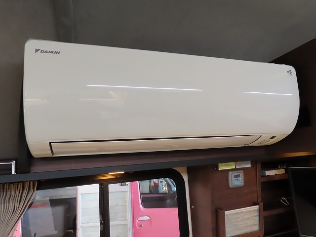 キャンピングカー バンコン ﾊｲｴｰｽ ｷｬﾝﾊﾟｰ鹿児島 ﾚﾑﾌｫﾚｽﾄ　家庭用AC