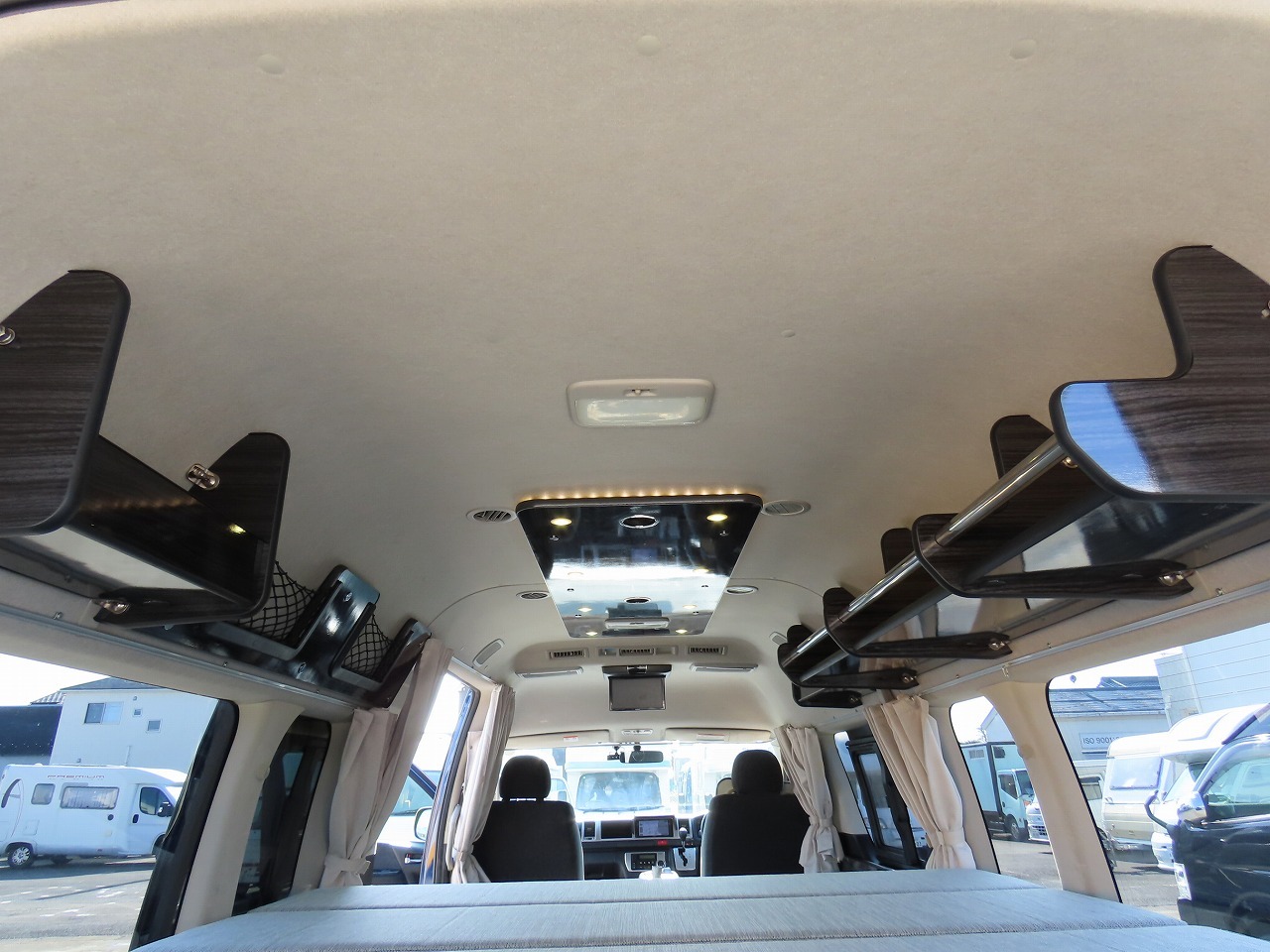 キャンピングカー バンコン ﾊｲｴｰｽ ｱﾈｯｸｽ ﾌｧﾐﾘｰﾜｺﾞﾝ 4WD