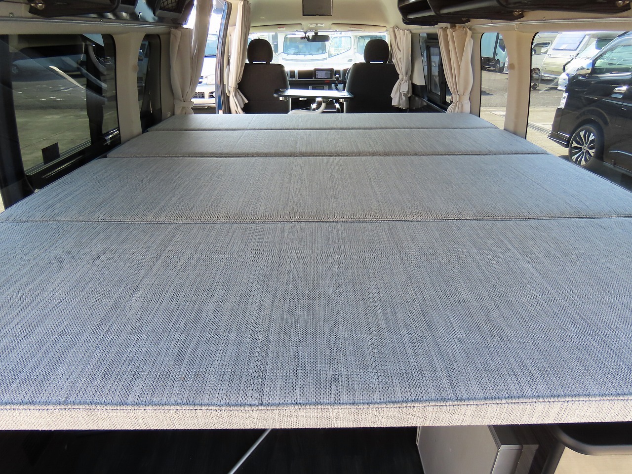 キャンピングカー バンコン ﾊｲｴｰｽ ｱﾈｯｸｽ ﾌｧﾐﾘｰﾜｺﾞﾝ 4WD