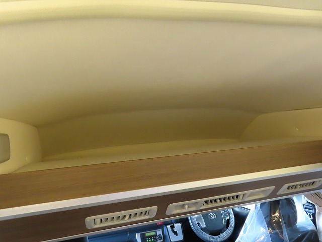 キャンピングカー バンコン ﾊｲｴｰｽ ﾚｸﾋﾞｨ ﾌﾟﾗｽDD 家庭用ｴｱｺﾝ 4WD