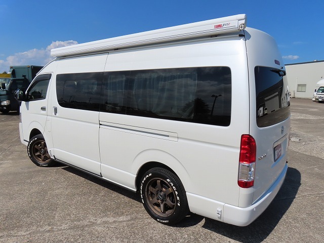 キャンピングカー バンコン ﾊｲｴｰｽ ﾚｸﾋﾞｨ ﾌﾟﾗｽDD 家庭用ｴｱｺﾝ 4WD