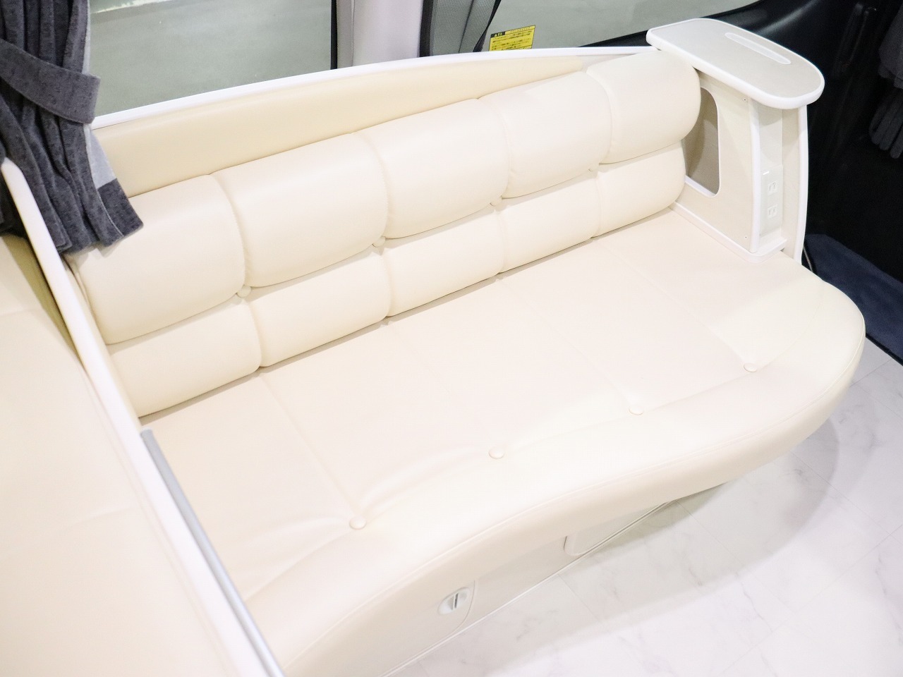 キャンピングカー バンコン ﾚｼﾞｱｽｴｰｽRVﾋﾞｯｸﾌｯﾄﾘﾄﾙﾉｵｸﾀｰﾋﾞｱ4駆