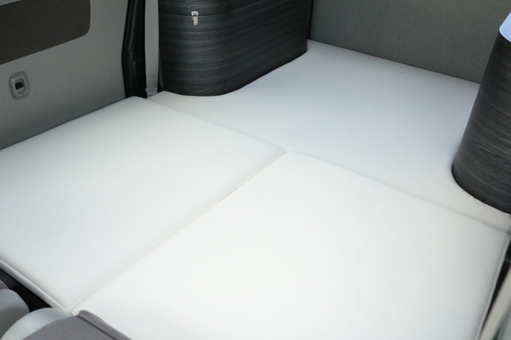 キャンピングカー 軽キャンパー ｴﾌﾞﾘｲ ﾈｸｽﾄｷｬﾝﾊﾟｰ ﾌﾟﾚﾐｱﾑ　ﾃﾚﾋﾞ