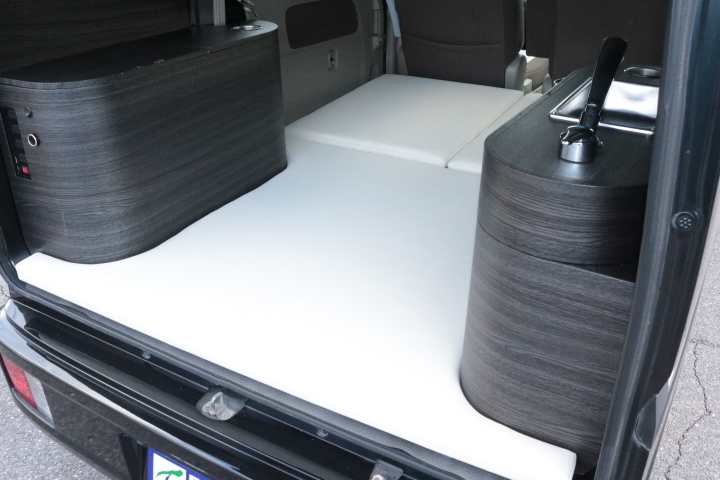 キャンピングカー 軽キャンパー ｴﾌﾞﾘｲ ﾈｸｽﾄｷｬﾝﾊﾟｰ ﾌﾟﾚﾐｱﾑ　ﾃﾚﾋﾞ