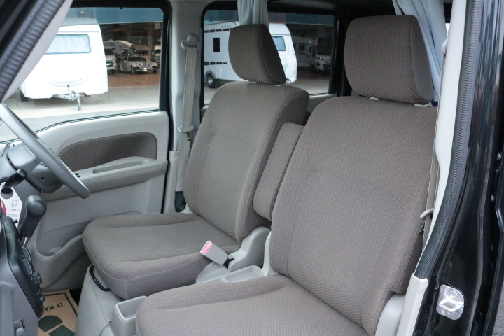 キャンピングカー 軽キャンパー ｴﾌﾞﾘｲ ﾈｸｽﾄｷｬﾝﾊﾟｰ ﾌﾟﾚﾐｱﾑ　ﾃﾚﾋﾞ