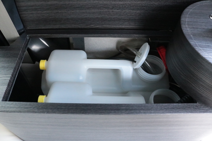 キャンピングカー 軽キャンパー ｴﾌﾞﾘｲ ﾈｸｽﾄｷｬﾝﾊﾟｰ ﾌﾟﾚﾐｱﾑ　ﾃﾚﾋﾞ